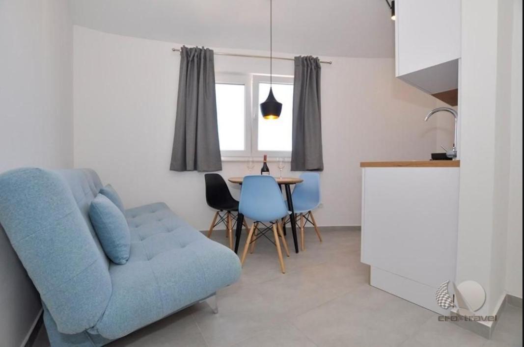 Apartmani Miranda Drasnice Eksteriør bilde