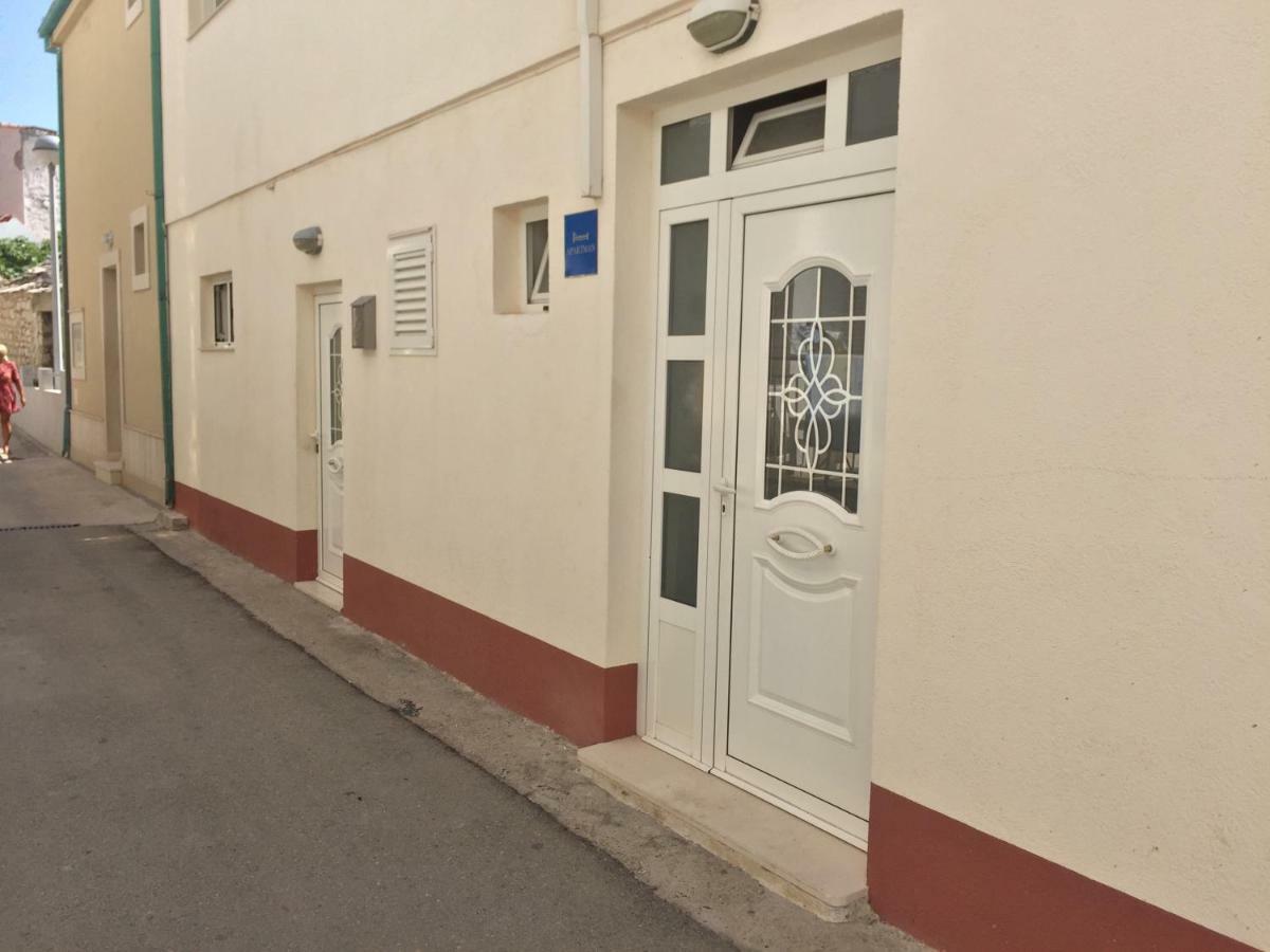 Apartmani Miranda Drasnice Eksteriør bilde